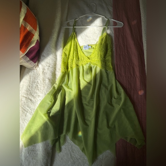 Tinkerbell slip dress - Picture 3 of 4
